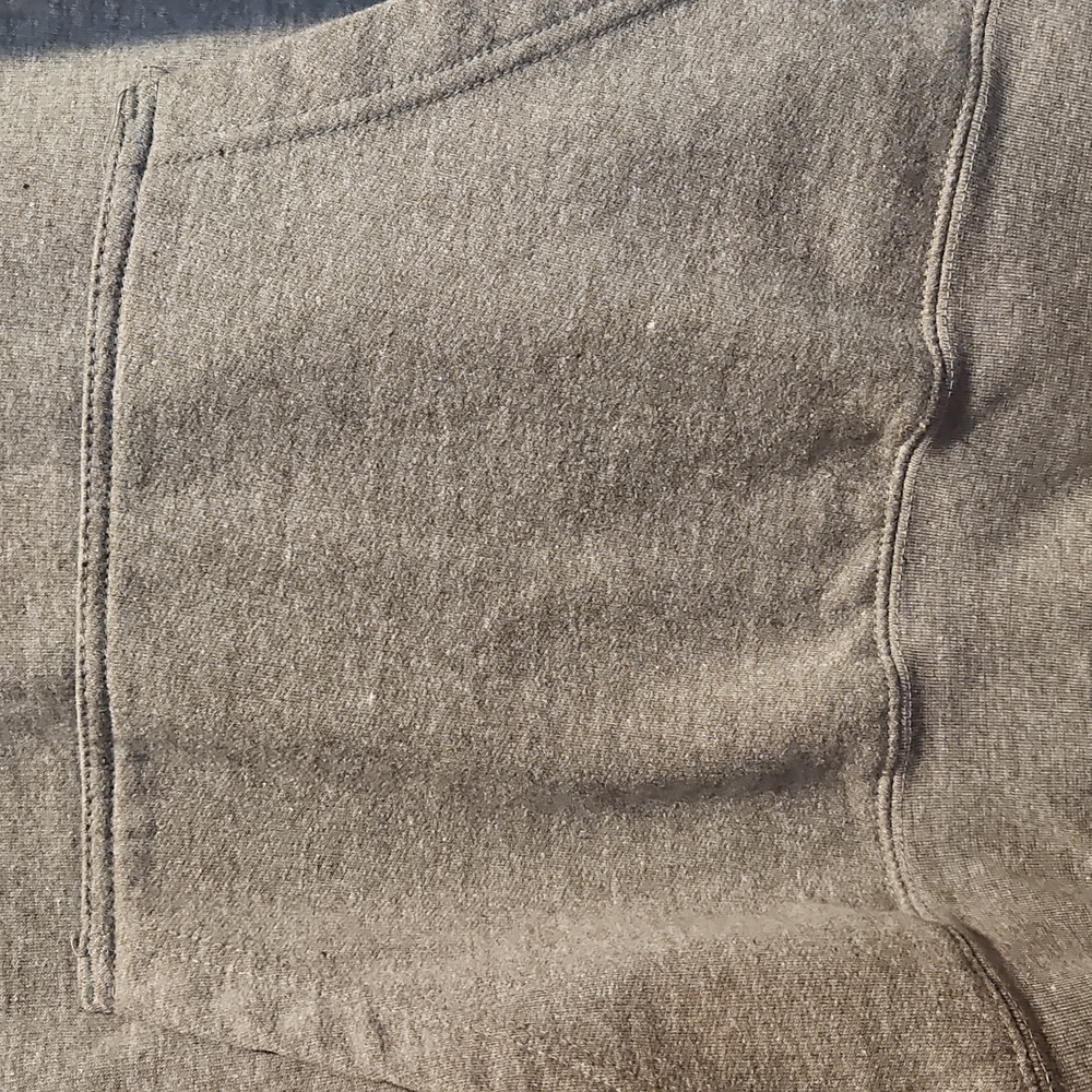 Buc-ee's Store Brand Gray Hoodie With Bucee Patch Sz. 2XL - Picture 4 of 6